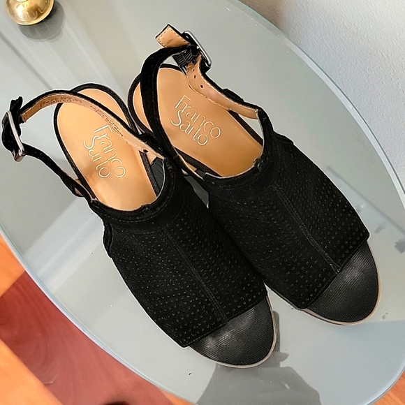 FRANCO SARTO- Hartlet 2 Perferated Suede PeepToe. - Picture 3 of 7